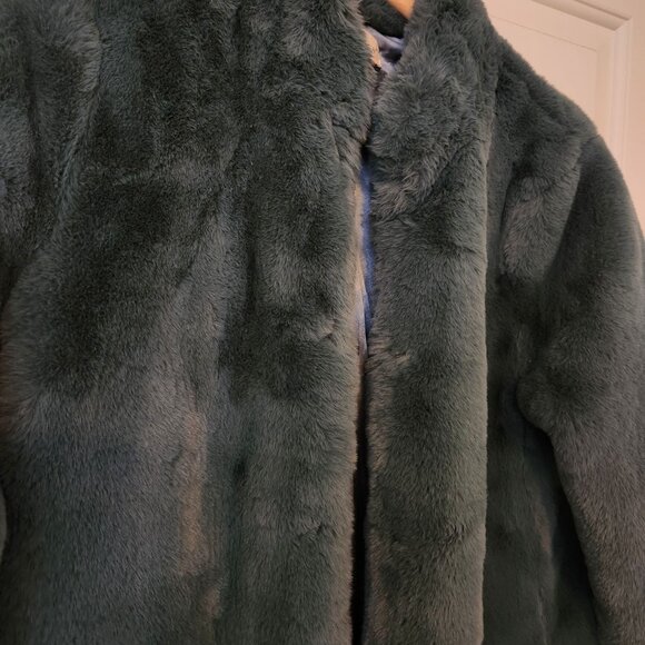 Lovestitch Electric Feel Pine Green Faux Fur Coat Soft Cozy Warm Winter Medium - Picture 4 of 13